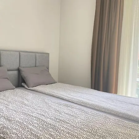 Apartment Jasmin 4 *